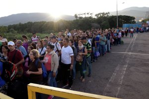 ¿Qué sucedería si el flujo de migrantes venezolanos sigue aumentando?
