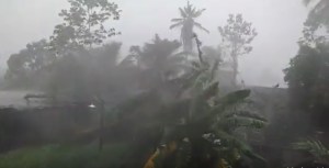 Al menos tres heridos durante inesperada tormenta que aterrorizó Tucupita #21Jun (video)
