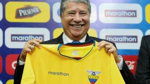 Ecuador destituye a “El Bolillo” Gómez como DT de la selección