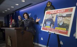 VIRAL: Jefe de policía canadiense mostró su lado más felino durante una rueda de prensa (+FOTO)