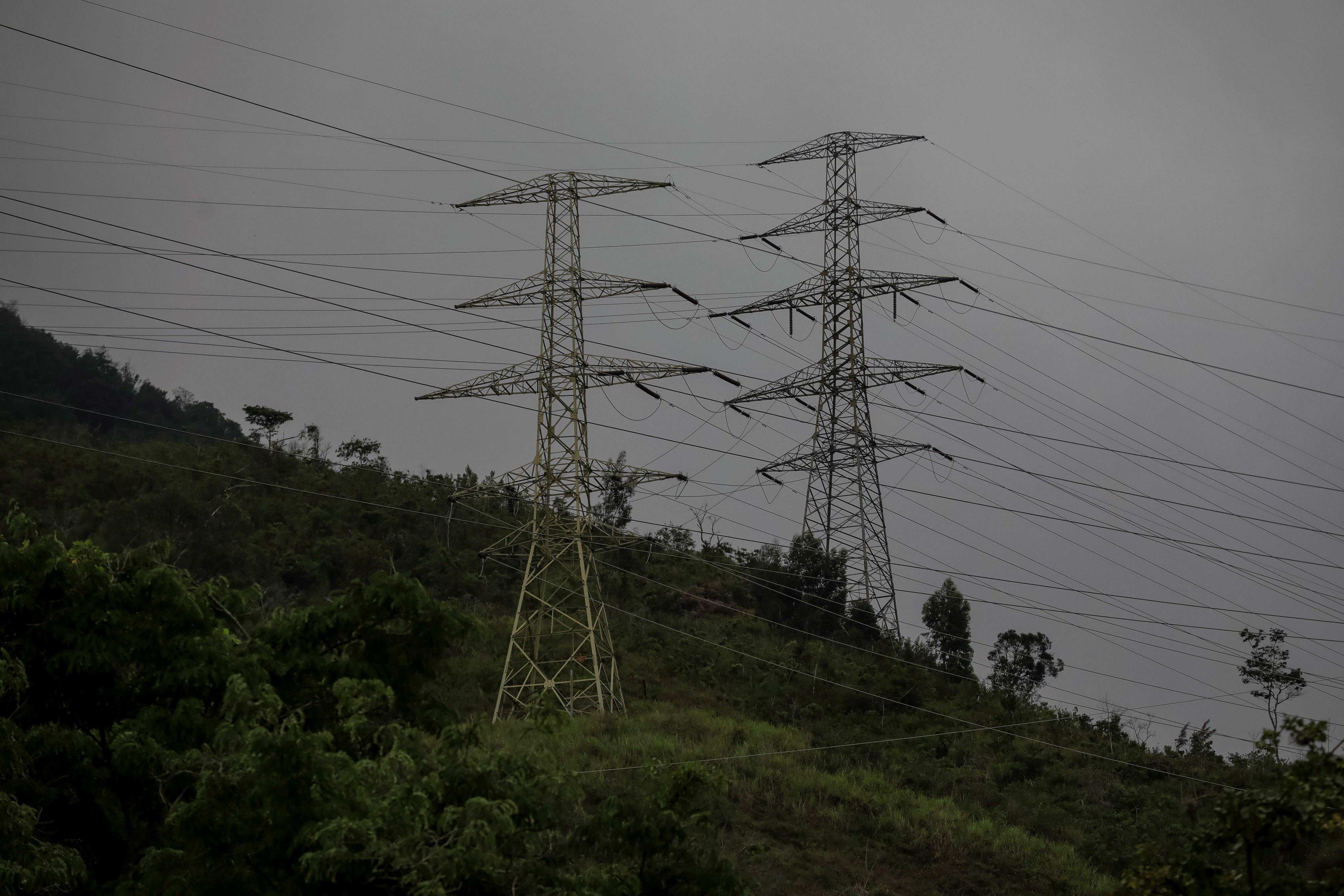 Sin servicio eléctrico diversas zonas de Caracas y Miranda este #22Ago