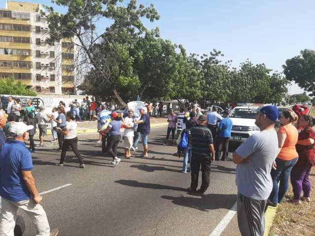 Protestan en Zulia por la falta de luz. Cortesía. 