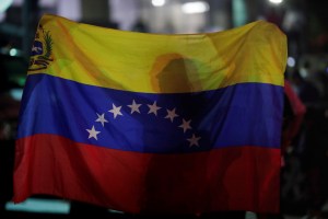 AFP: Reconocer a Guaidó y lidiar con Maduro: Un año de delirio en Venezuela