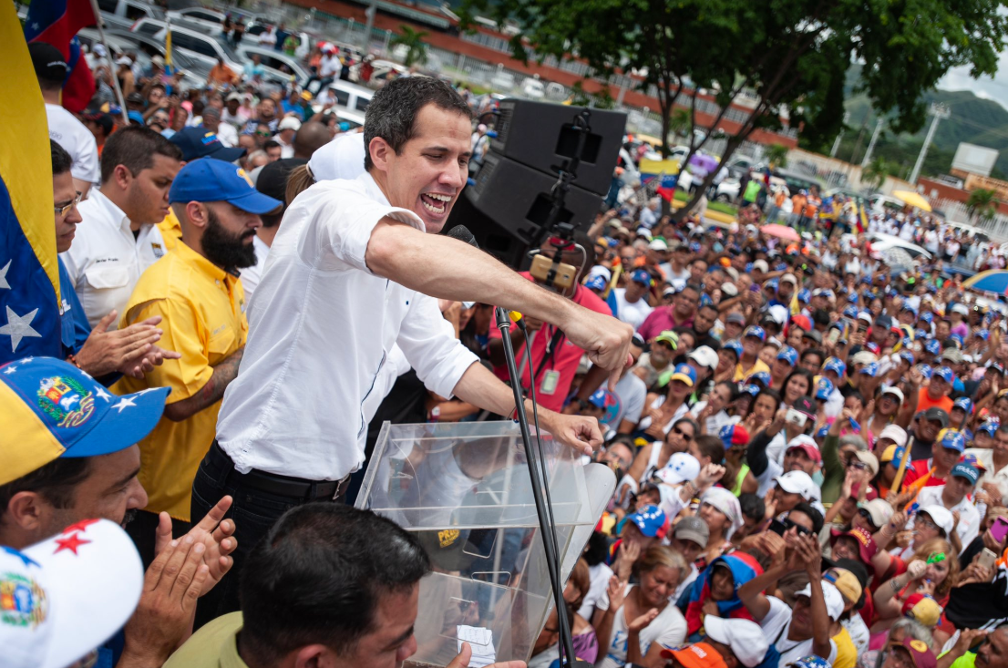 Guaidó desde Valencia: No hagamos maletas, hagamos país (Video)