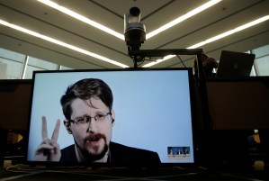 Estados Unidos demanda a Edward Snowden por libro