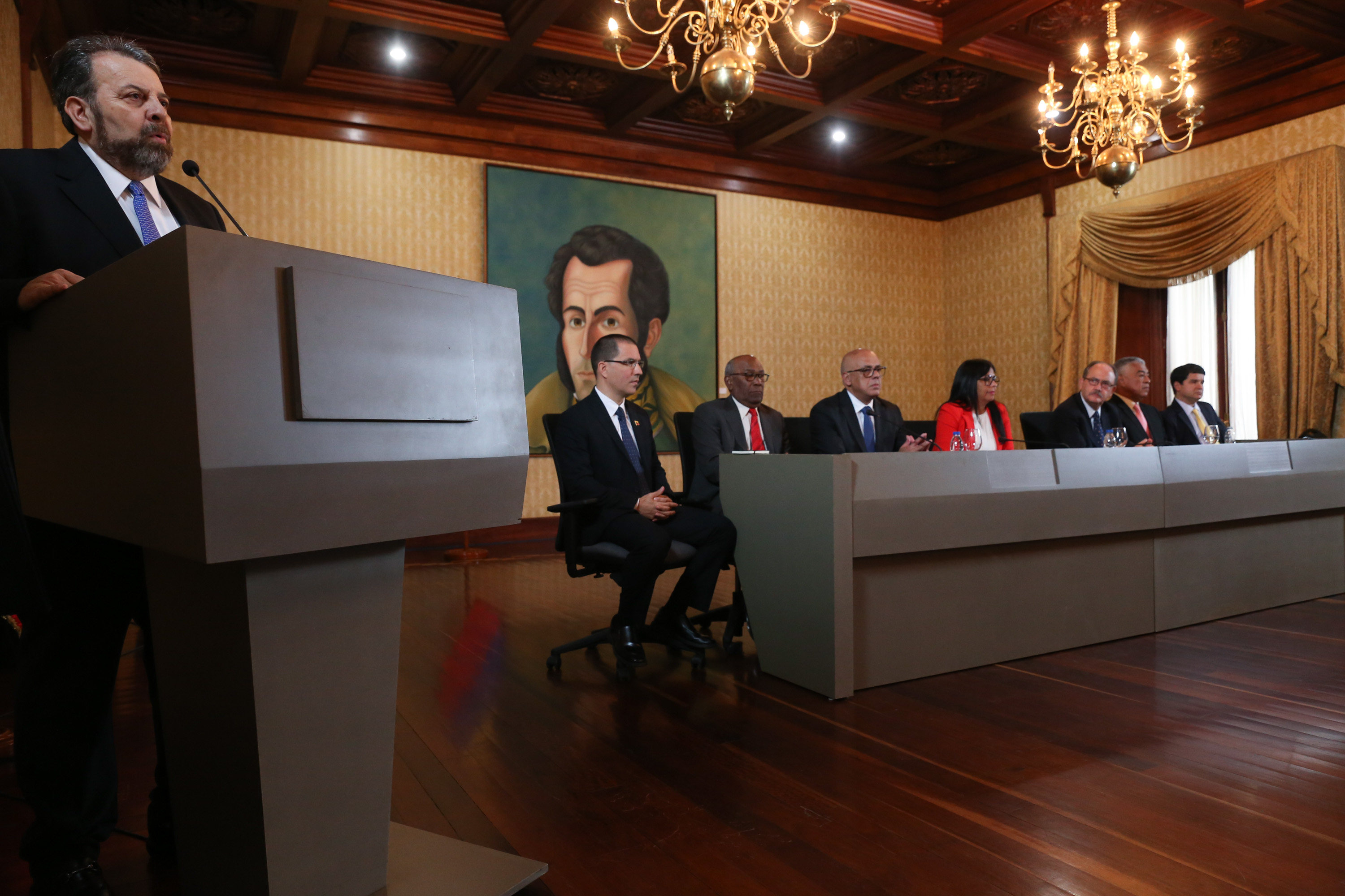 Régimen de Nicolás Maduro y “mini partidos” de oposición instalan Mesa de Diálogo Nacional (Comunicado)