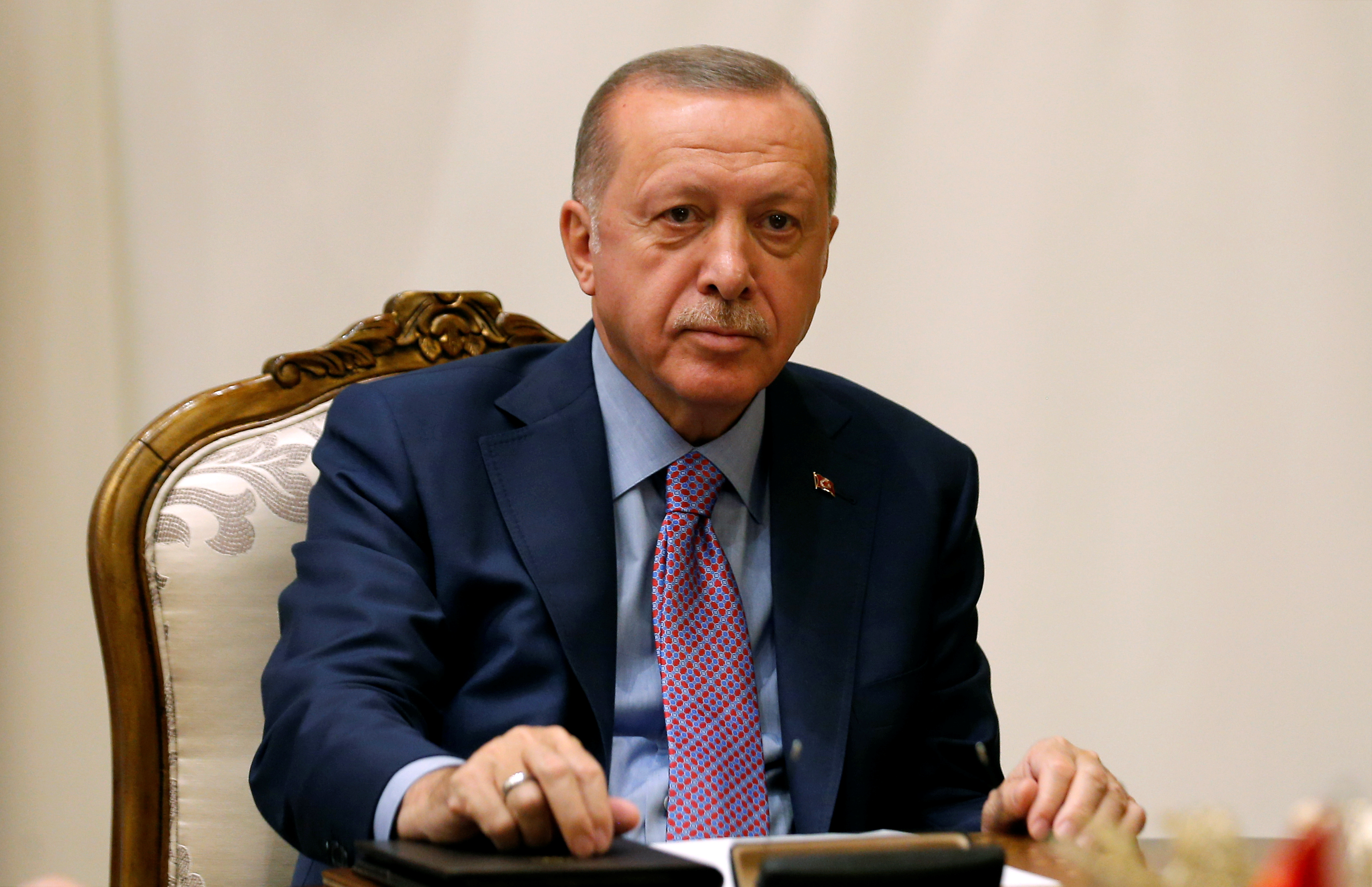 Erdogan acepta control del dictador Al Asad sobre el noreste de Siria