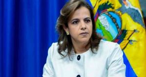 No más médicos cubanos: Ecuador concluye convenios de salud con el régimen de Díaz-Canel