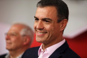 Pedro Sánchez inicia llamado a otros líderes para formar gobierno “cuanto antes”
