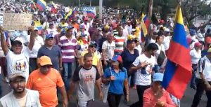 Habitantes del estado Lara salen masivamente para exigir el cese de la usurpación #16Nov (VIDEO)