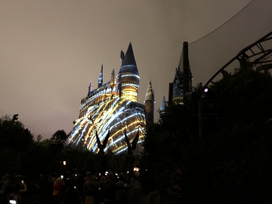 La magia navideña del Grinch y Harry Potter llega a Universal Orlando