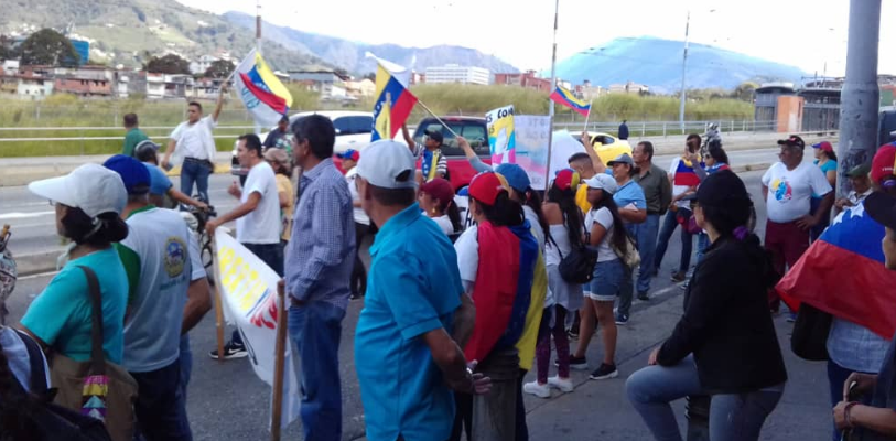 Merideños comienzan a concentrarse para apoyar la manifestación convocada por @jguaido #16Nov