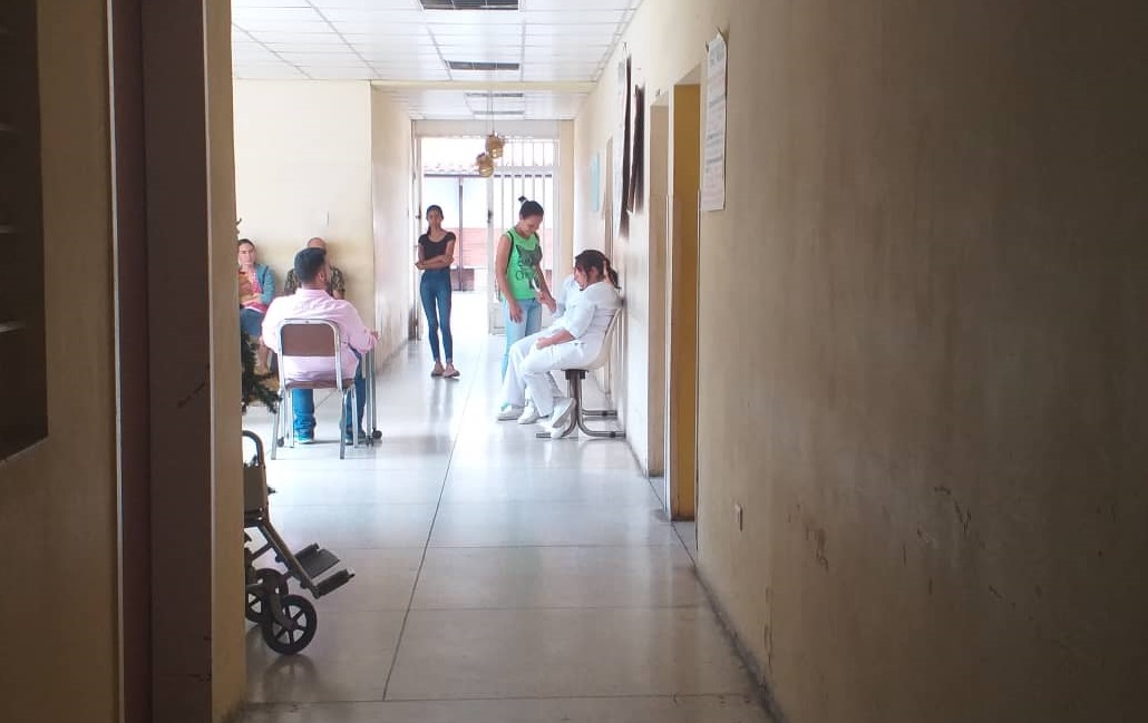 Enfermeras del eje occidental de Carabobo deben asumir funciones de los médicos