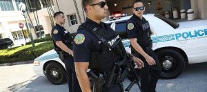 La policía detiene a 4 sospechosos después de disparar por la tarde en Miami
