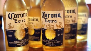 Google busca el aumento de la cerveza Corona a medida que se extiende la noticia del brote de coronavirus