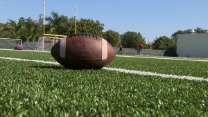 Miami Beach High obtiene un nuevo campo de fútbol como parte del proyecto Legacy del Super Bowl