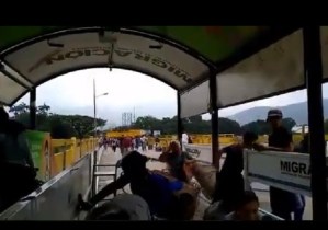 Video: Balacera sorprende a migrantes en tránsito en el puente internacional Simón Bolívar #28Ene