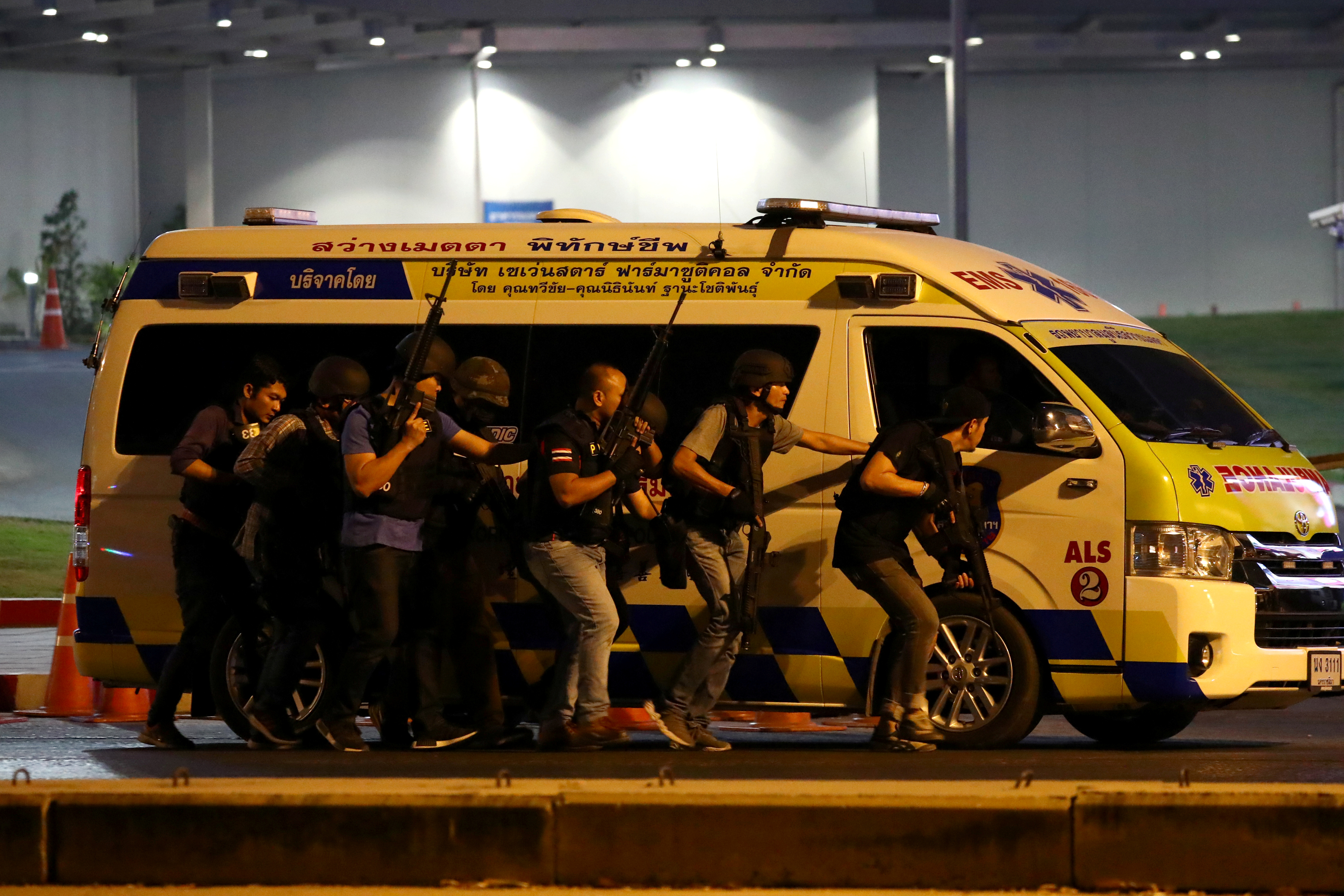 La policía abatió a tirador que causó una matanza en Tailandia