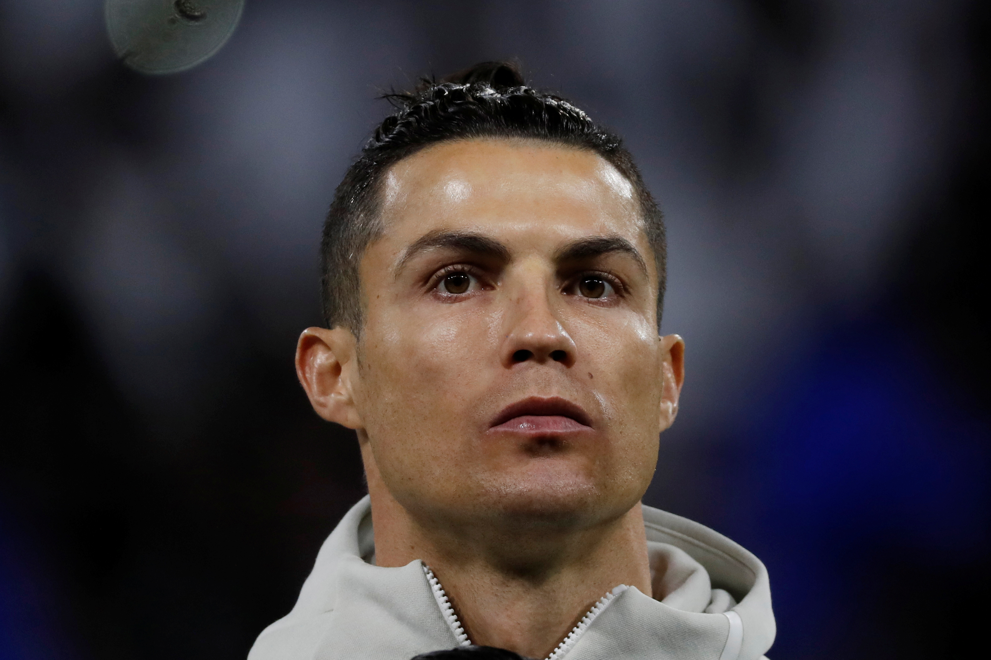 Cristiano Ronaldo vuelve a entrenarse con la Juventus tras visitar a su madre en hospital de Madeira