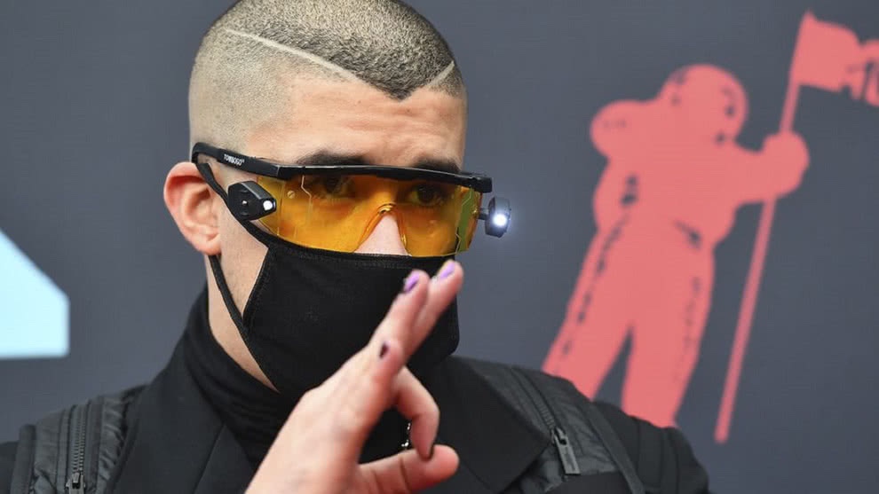 ¡Fin del misterio! Revelaron la identidad de la misteriosa pareja de Bad Bunny