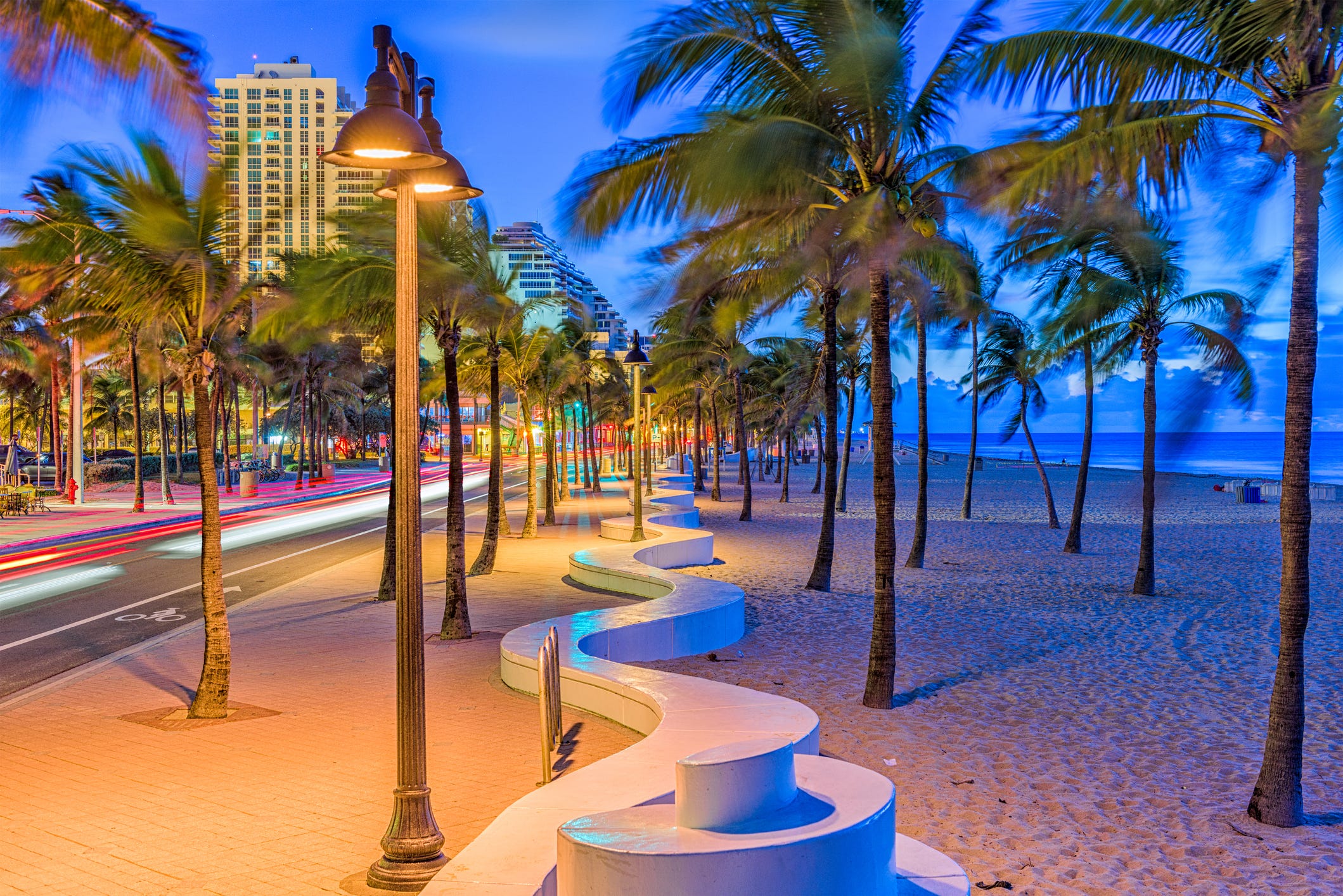 Fort Lauderdale se prepara para reabrir playas, gimnasios y hoteles este martes
