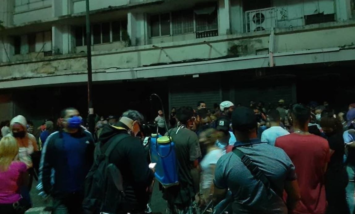 Denunciaron invasión de edificios en Caracas por parte de colectivos apoyados por Erika Farías (Fotos)
