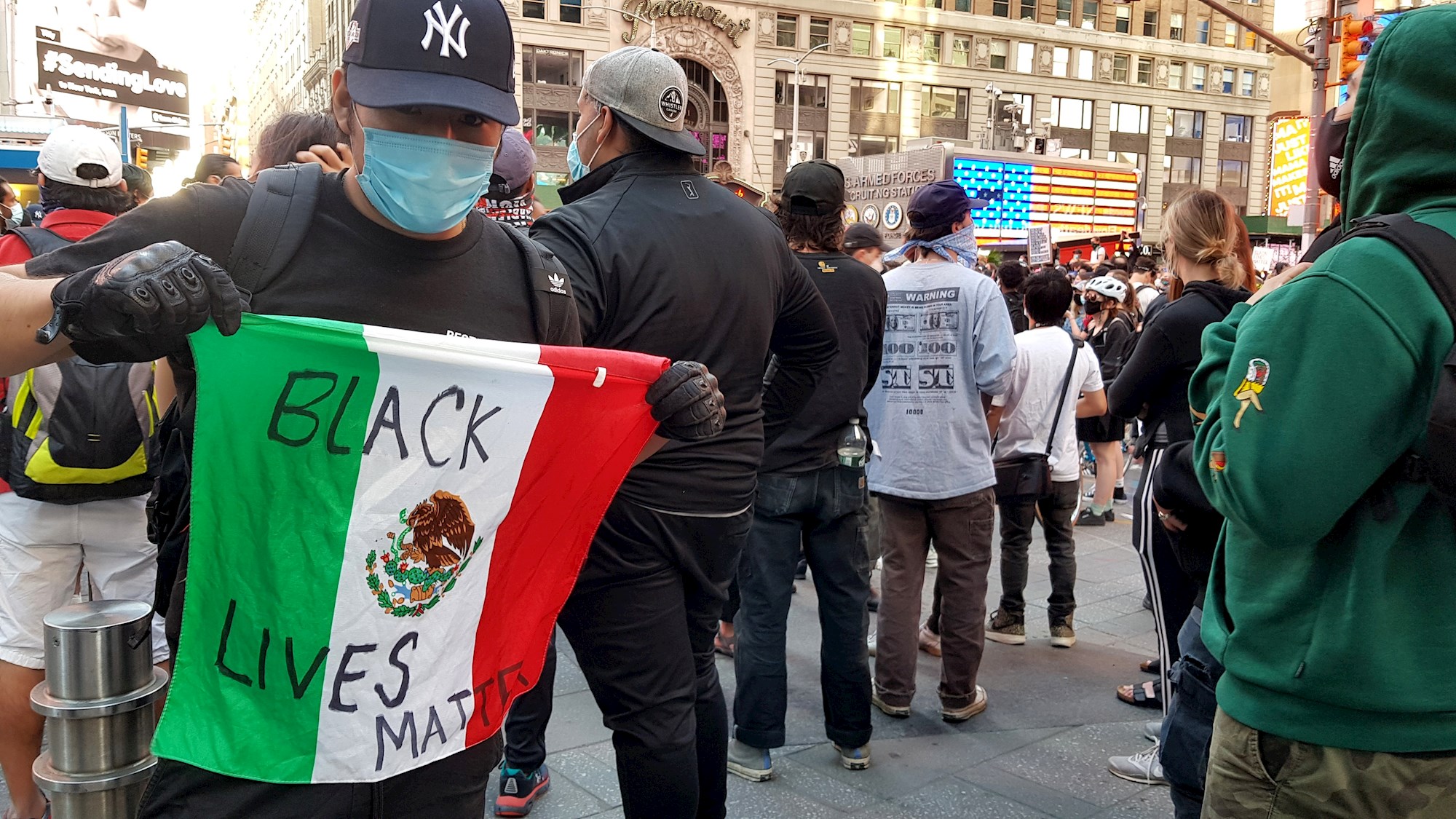 Orgullo “black & brown”: Los latinos en EEUU salen a defender a los negros