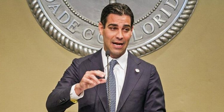 Alcalde de Miami pidió cooperación ciudadana para evitar nueva cuarentena (Video)