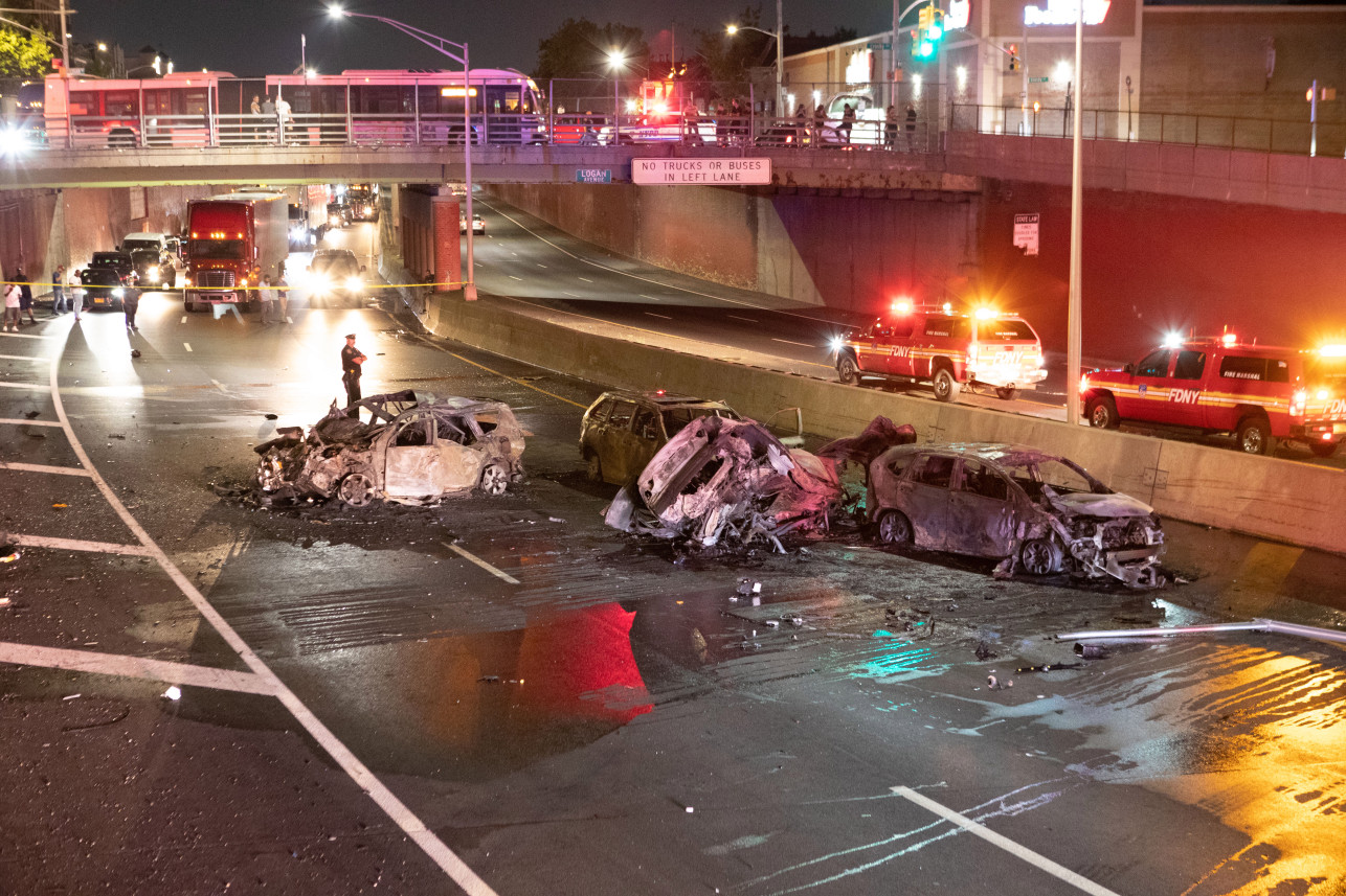 Un accidente fatal dejó dos muertos y cinco heridos en El Bronx (FOTOS)