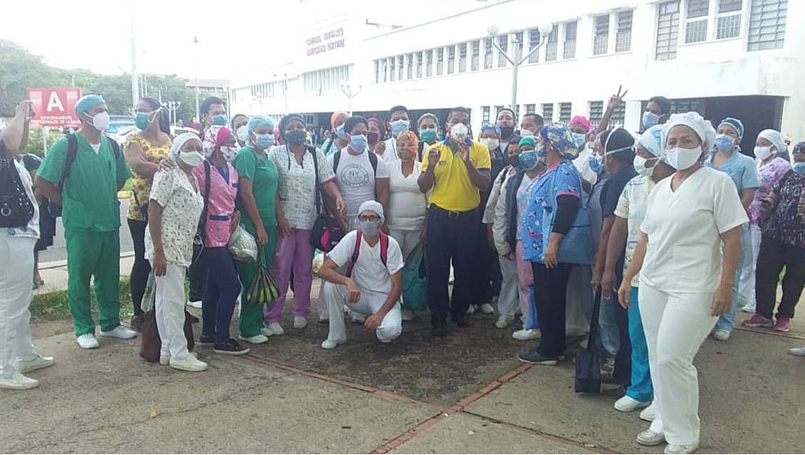 Con un tapabocas semanal, personal de salud de Ciudad Bolívar deben enfrentar el repunte de casos de Covid-19