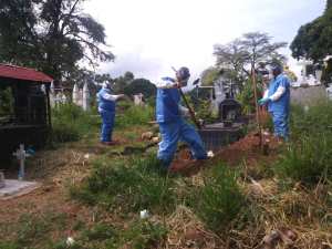 En Fotos: Así entierran a pacientes muertos por coronavirus en Táchira