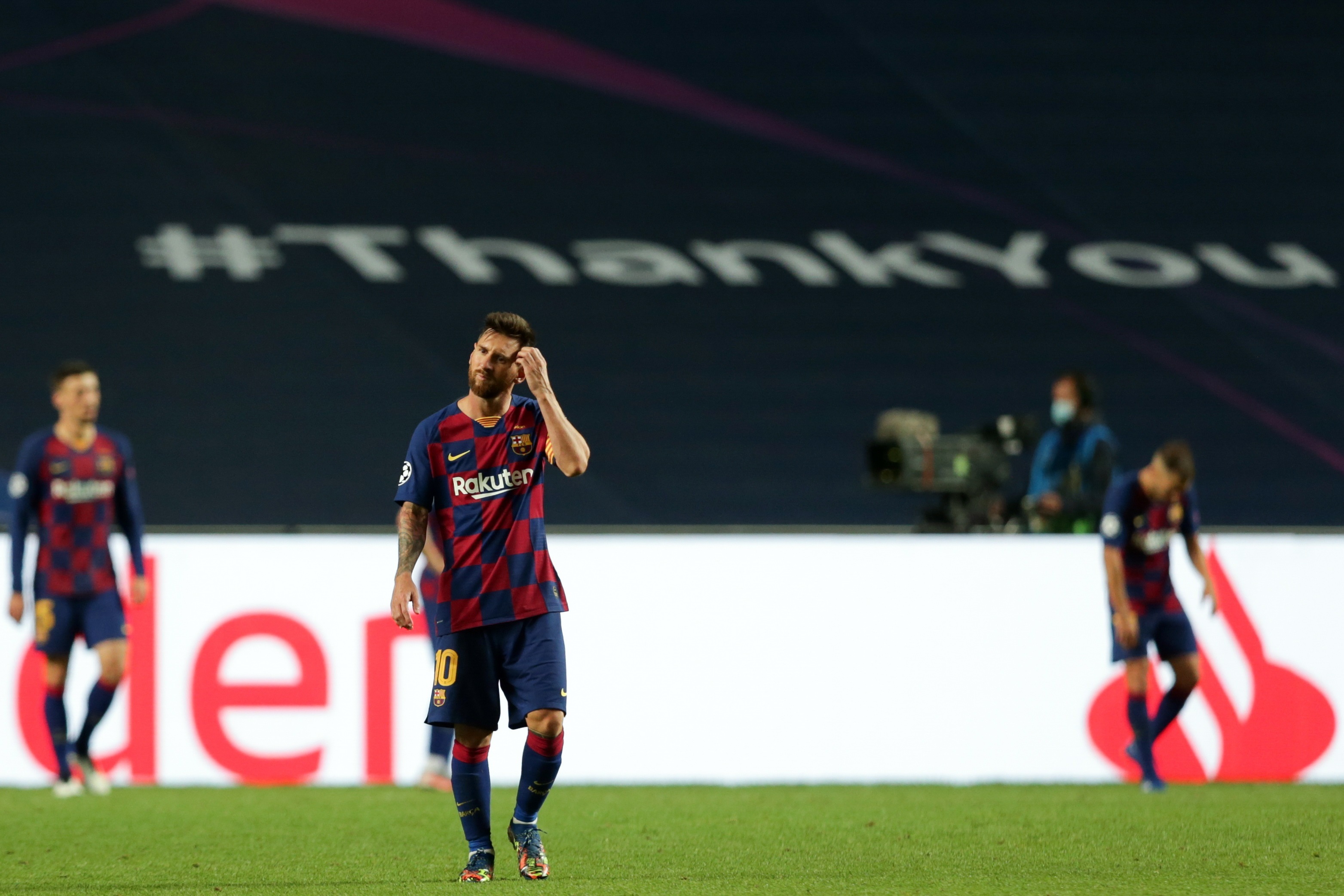La FOTO de Messi desconsolado en el vestuario que se volvió viral tras la contundente eliminación