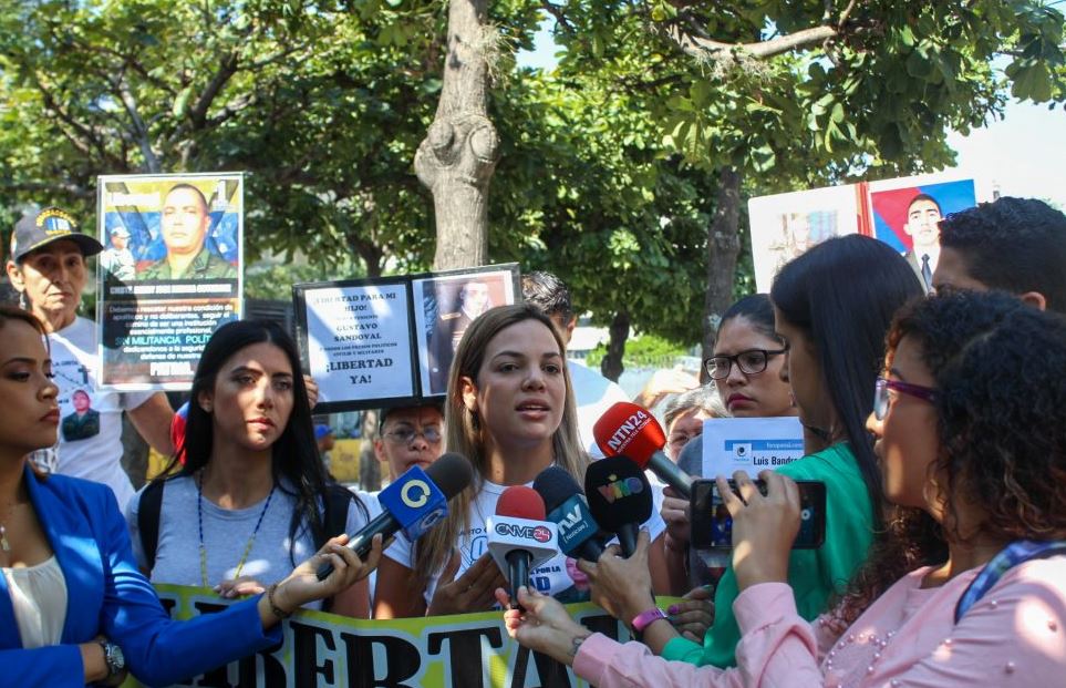 Esposas de presos políticos militares celebraron las recientes excarcelaciones