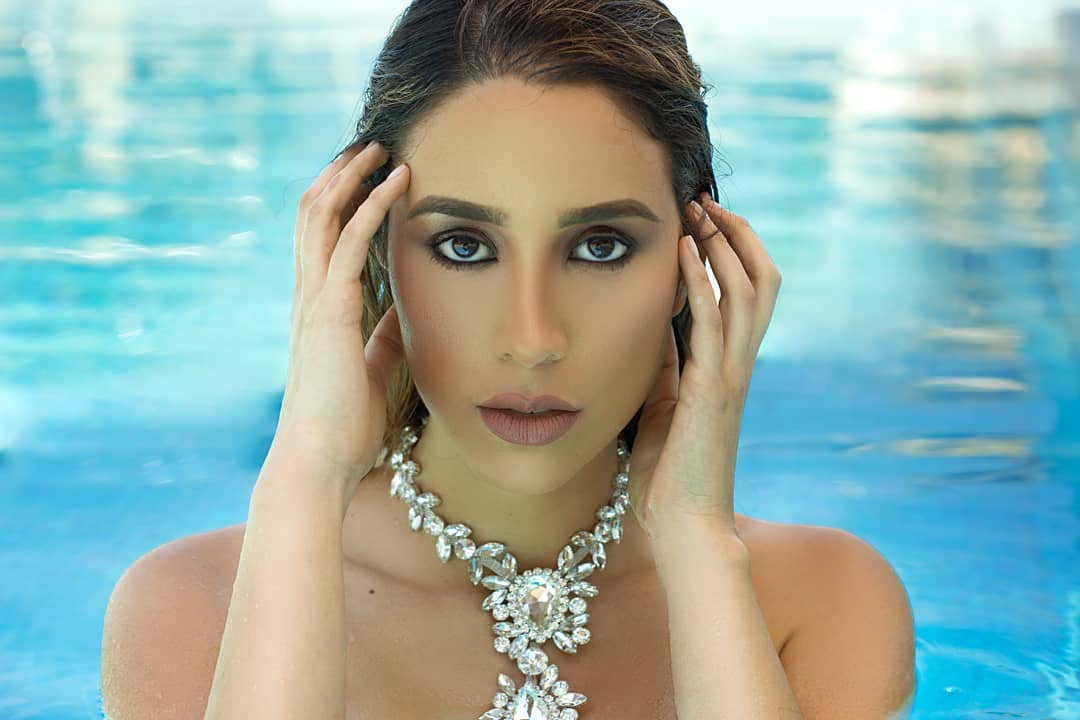 #LanzateUnPiropo: Pícale una torta a Mariangel, la sexy psicóloga, repostera y Miss Venezuela 2020 (FOTOS)