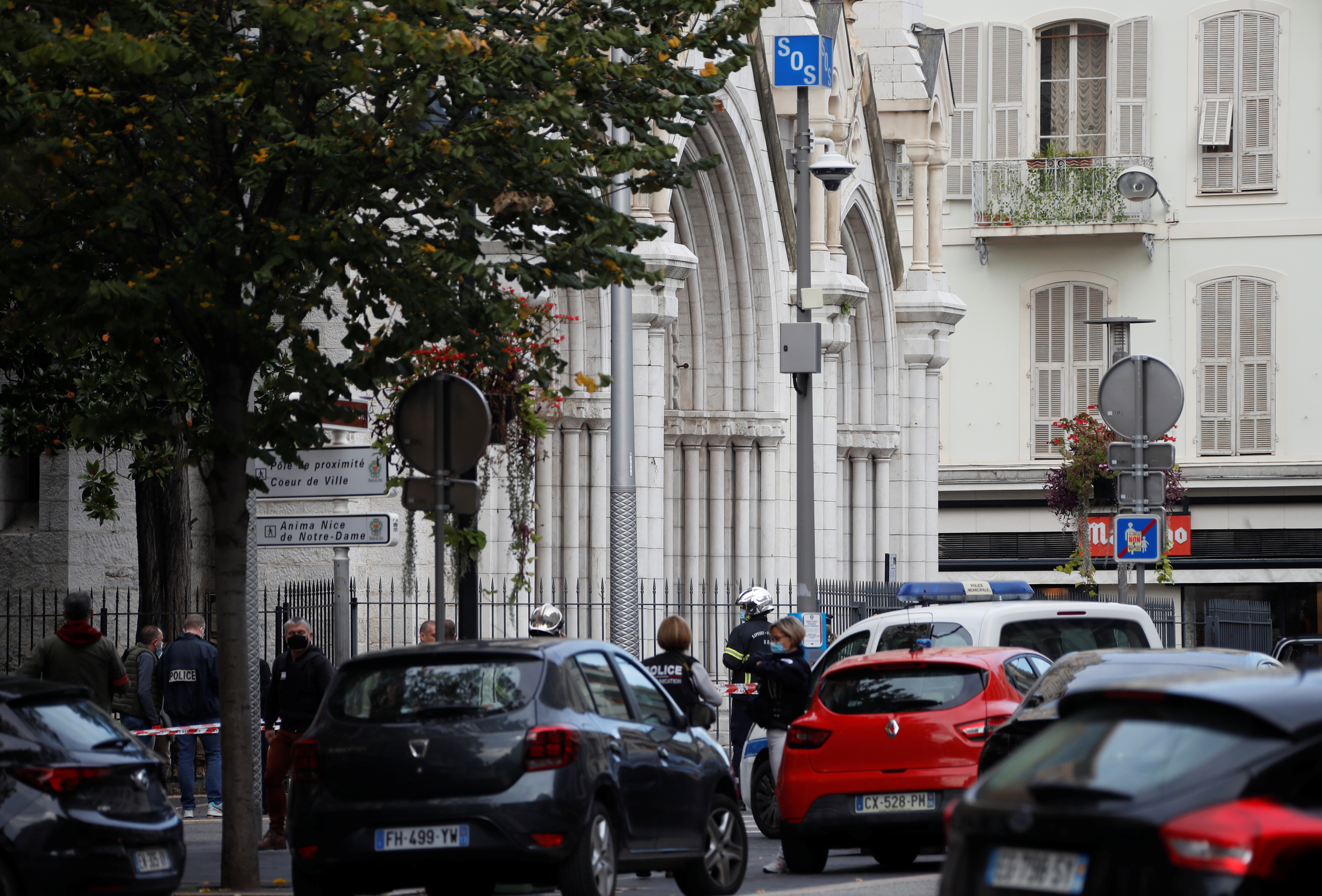 “¡Corran, corran… hay gente muerta!”, un camarero cuenta los minutos de pánico tras ataque en Niza