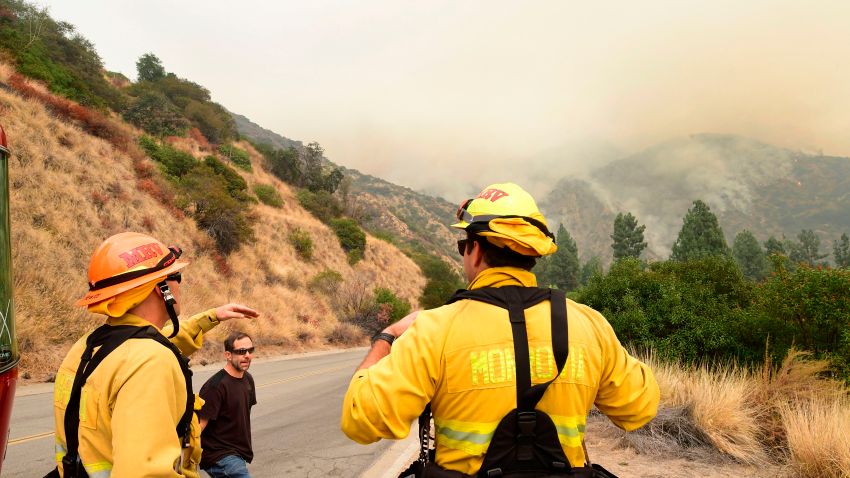California continúa bajo riesgo de incendios forestales por intensa ola de calor