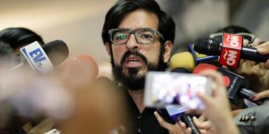 Pizarro aplaudió la llegada de un nuevo lote de vacunas Covax a Venezuela