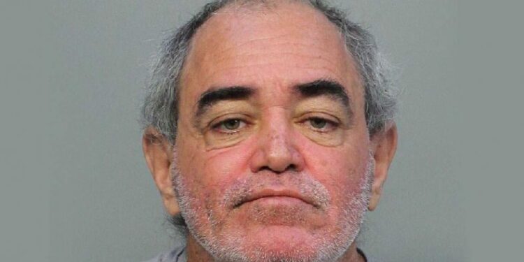 Detienen a un hombre en Miami por asesinar a un anciano a puñaladas
