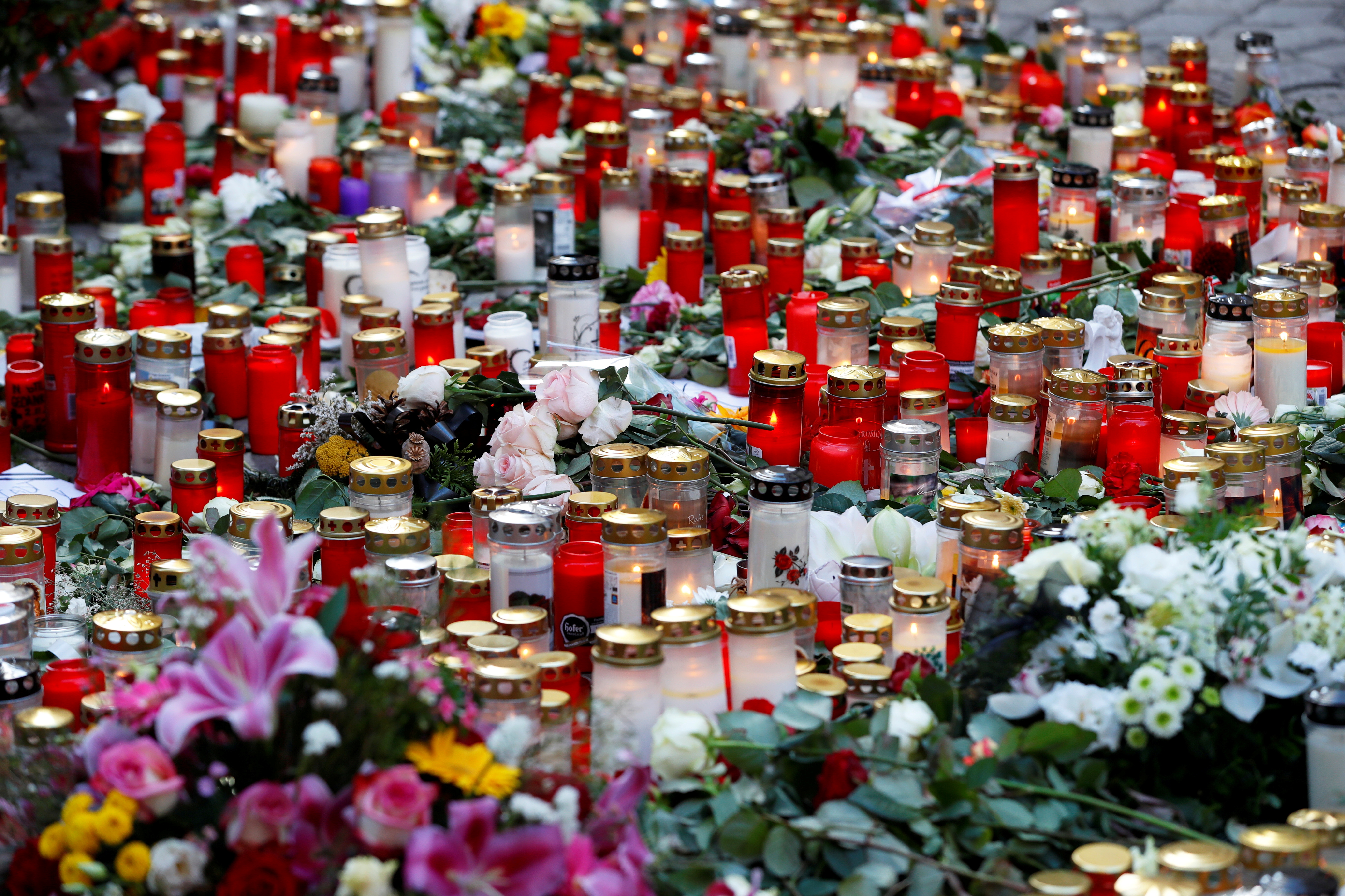 La policía alemana registra casas de cuatro sospechosos relacionados con el ataque en Viena