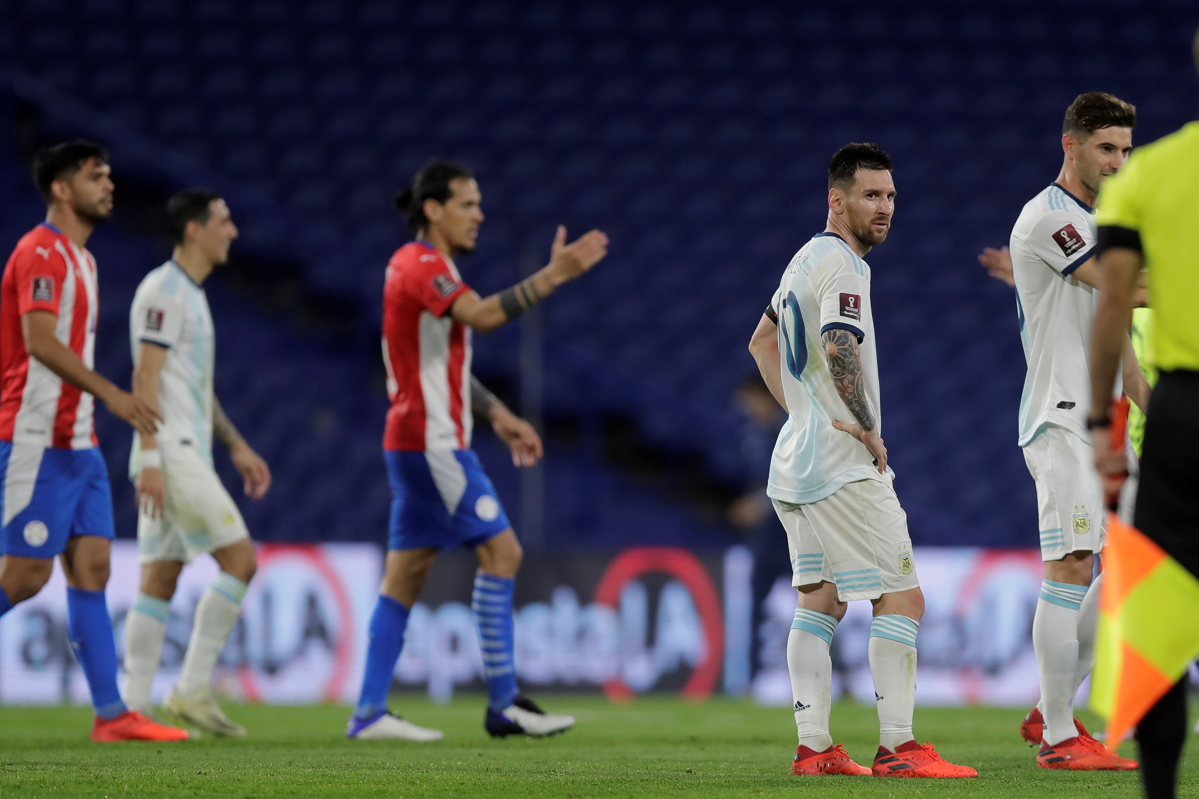 Paraguay neutralizó a Messi pero no pasó del empate frente a Argentina