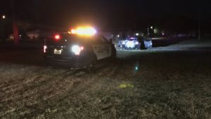 Le dispararon a tres personas en Kansas durante una disputa por un letrero de Trump (VIDEO)