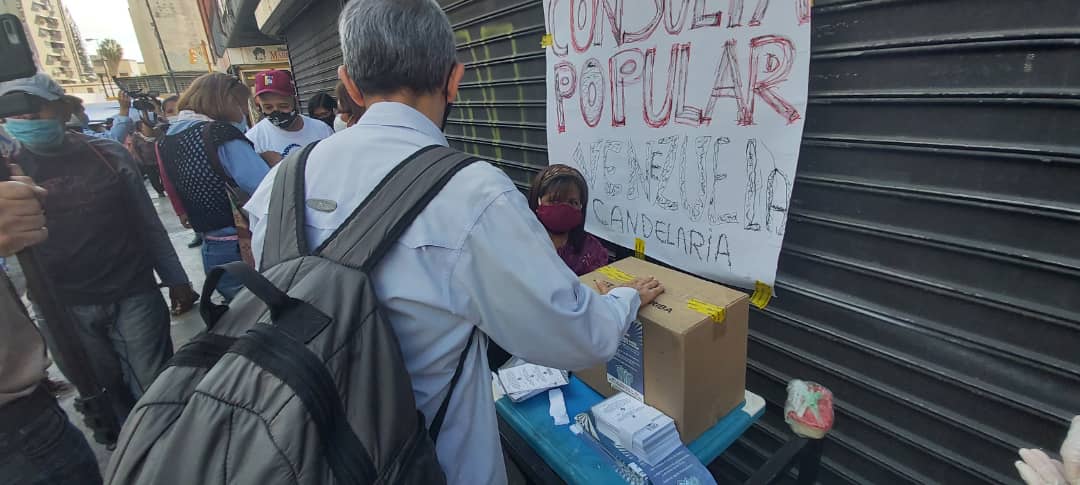 Así transcurre la Consulta Popular en la parroquia La Candelaria de Caracas #12Dic (Imágenes)