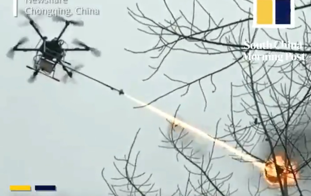 Drones con lanzallamas: El impactante método chino para erradicar los nidos de avispas (VIDEO)