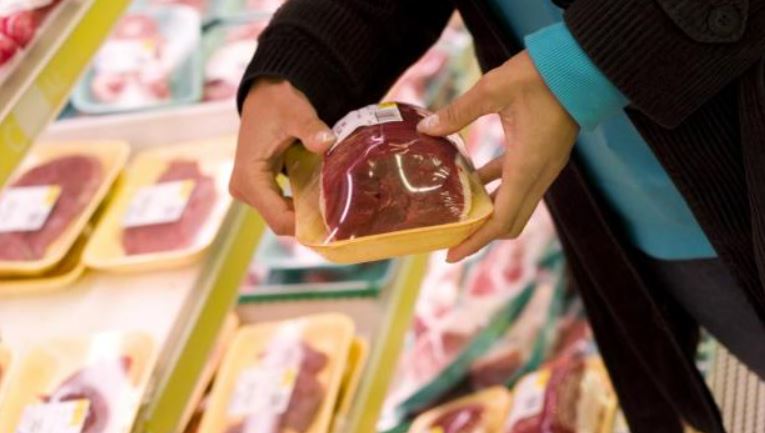 Alerta sanitaria en China: Suspenden importaciones de carne congelada tras detectar otro lote con Covid-19