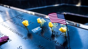 Descalzos y sin mirar atrás, huían del horror: Son los recuerdos del 11-S