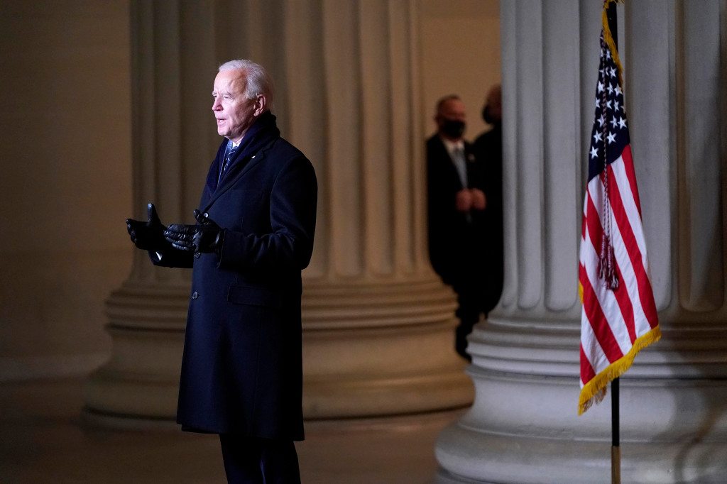 Joe Biden reveló plan nacional para abordar el Covid-19