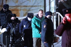 Aplazado un proceso de difamación contra el opositor ruso Navalny