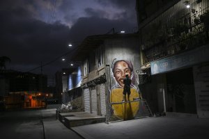 AP: Wolfgang Salazar, el artista callejero que busca inspirar a Venezuela