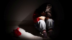 Detienen en México a una pareja que abusaba sexualmente de 3 niños y publicaba las fotos en Internet