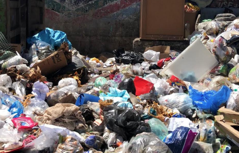 Parroquias de Libertador se ahogan en la basura ante incompetencia de SupraCaracas y Érika Farías
